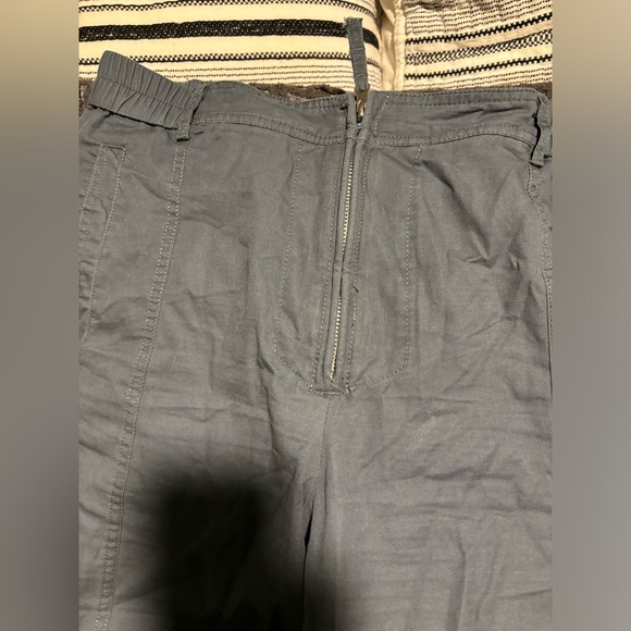 Amazon cargos - Picture 2 of 3